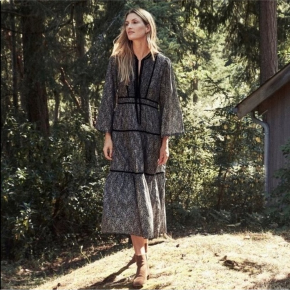 Doen Black and Gray Patterned Dress